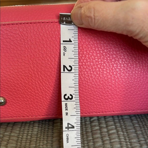 Lauren Ralph Lauren Newberry Medium Vibrant Pink Pebbled Tote Bag - Picture 14 of 14